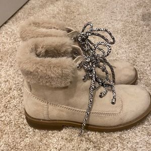 Only worn once size 1 tan boots